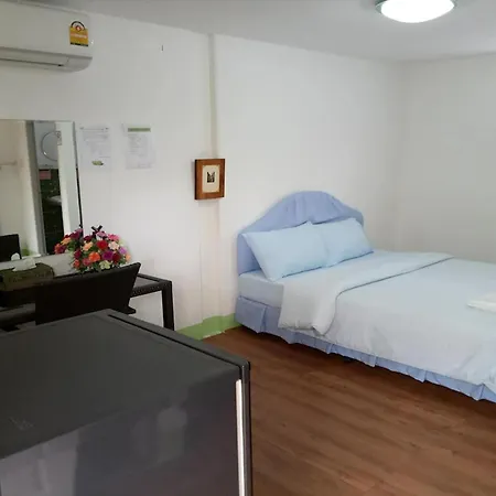 โคโคนัท โฮม รีสอร์ต